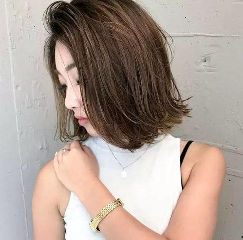 成人齐肩剪发视频大全,视频教程教你轻松打造时尚剪裁  第2张