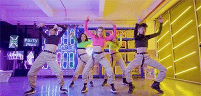 成人舞蹈室涂鸦教程视频,轻松打造个性化艺术空间  第2张